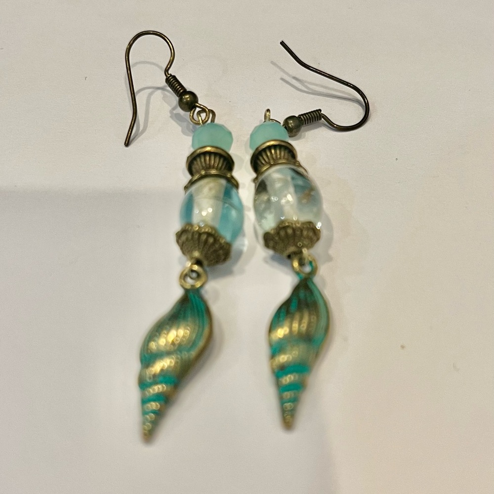 Beautiful seashell earrings